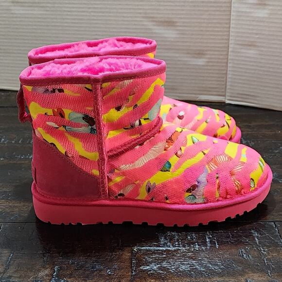 Ugg Womens Shoes Ugg Women’s Classic Mini Tiger Flower Boots Pink/Yellow size 7 - Picture 14 of 14